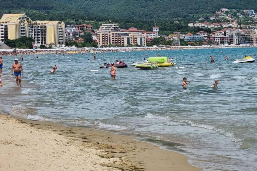 Royal Beach Apartment Barcello B Pantai Sunny Luaran gambar